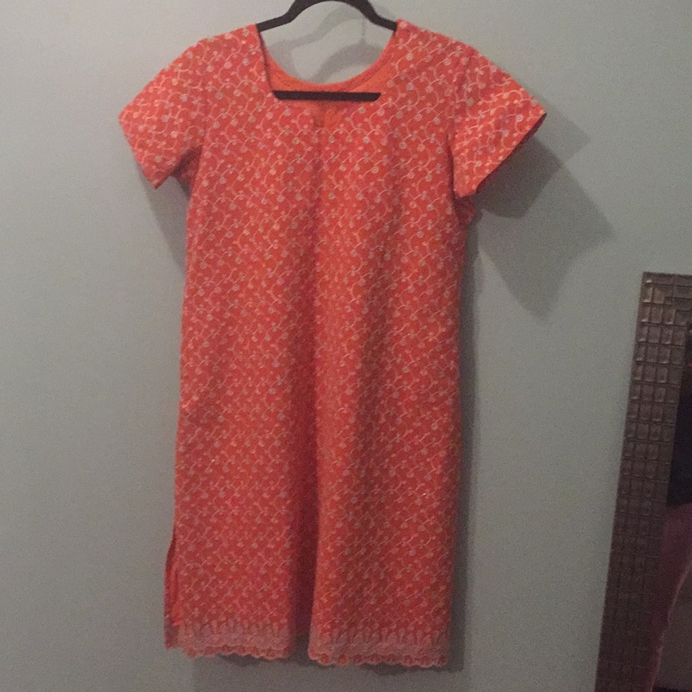SIZE LARGE 3 pc SET SCARF 1 DRESS & 1 SHIRT DRESS